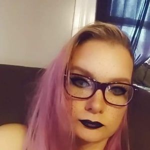 Meet your Posher, Desiree